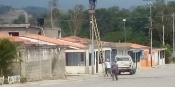 Tras 16 horas sin electricidad Corpoelec restableció el servicio en Jalisco