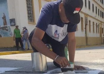 Alcaldía de Mérida ilumina y limpia espacios