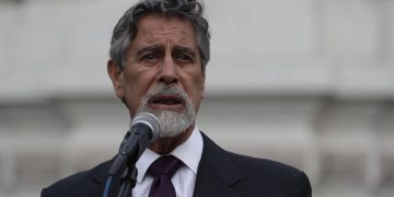 Ministro rechaza el intento de destitución al presidente de Perú por el «vacunagate»