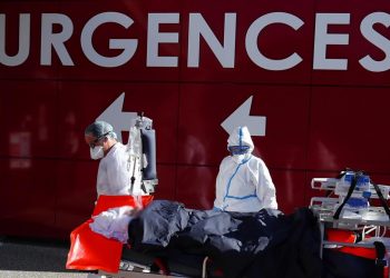 Francia registra más de 50.000 positivos por coronavirus en 24 horas