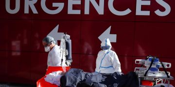 Francia registra más de 50.000 positivos por coronavirus en 24 horas