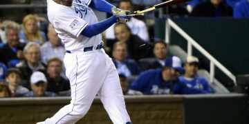 2-0. Salvador Pérez pega jonrón y da el triunfo a los Reales