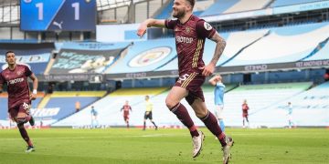 1-2. Bielsa sorprende a Guardiola