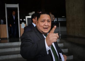 La Asamblea Nacional cita a 100 personas por posibles delitos de exdiputados