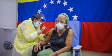 Investigan a un alcalde venezolano que marcó las casas de pacientes con covid-19