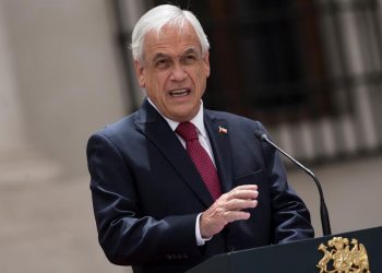 Chile promulga la polémica ley migratoria que busca facilitar las deportaciones