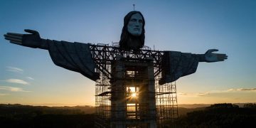 Un imponente Cristo de 43 metros de altura crece en el sur de Brasil