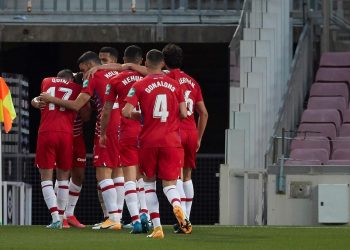 1-2. El Granada pone la Liga patas arriba e impide el liderato del Barcelona