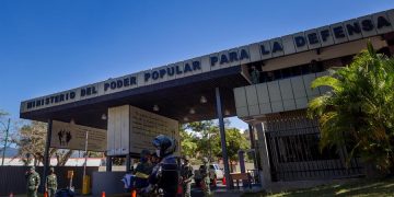 Mueren dos militares venezolanos más en los combates en una región fronteriza