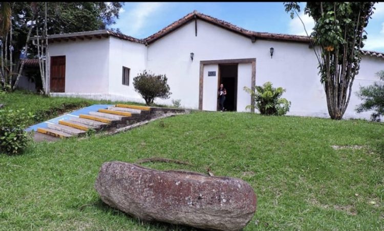 Cae a pedazos la Casa de los recuerdos del Táchira y con ella medio milenio de historia