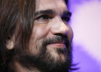 Juanes mira hacia atrás en «Origen» para abrir un nuevo camino en su carrera