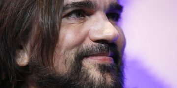 Juanes mira hacia atrás en «Origen» para abrir un nuevo camino en su carrera