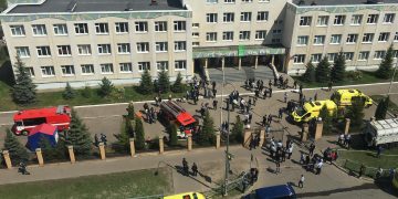 Rusia rebaja a 8 los muertos en una escuela en Kazán, entre ellos 7 niños