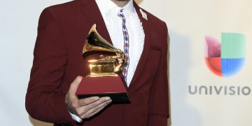 El exintegrante de Calle 13 Eduardo Cabra lanza su primer EP en solitario