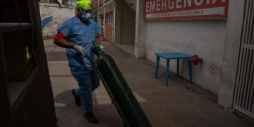 La oposición venezolana insiste en que las cifras de casos de covid-19 son inexactas