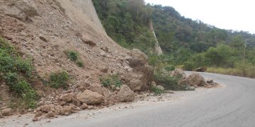 Vía con un solo canal entre Betijoque y Sabana de Mendoza