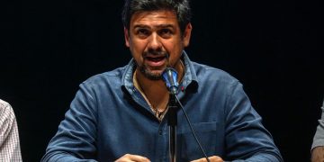 Ocaríz propone renovar el liderazgo en el bloque antichavista