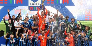 El Inter dispara la fiesta por el «Scudetto»