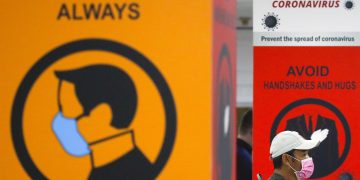 OMS: dejar las mascarillas no sólo depende del nivel de vacunación nacional