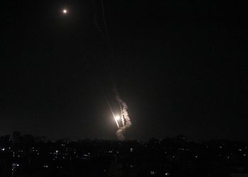 Continúan los ataques entre Israel y Gaza en el décimo día de escalada bélica