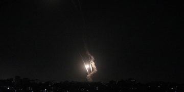 Continúan los ataques entre Israel y Gaza en el décimo día de escalada bélica