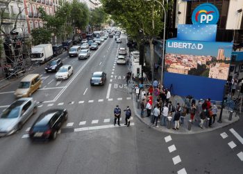 El conservador PP obtiene una amplia victoria en Madrid, según encuestas