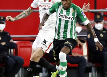 Emerson sustituirá a Dani Alves frente a Ecuador y Paraguay