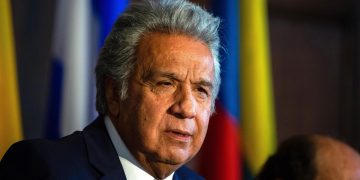 Moreno pide a líderes democráticos cerrar filas en defensa de la democracia