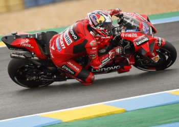 Segunda victoria consecutiva de Miller, en una carrera «por descarte»