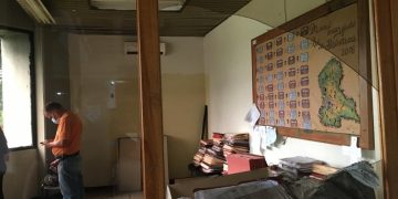 Biblioteca Pública “Leonardo Ruíz Pineda”  entre robos, abandono e indigentes