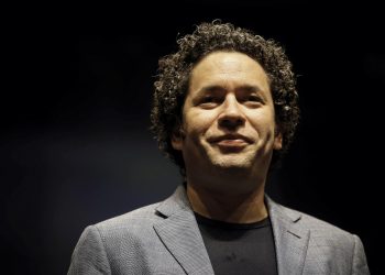 Dudamel regresa al Hollywood Bowl con Christina Aguilera y más artistas