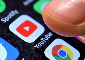 YouTube pagará 100 millones de dólares a creadores influyentes para competir con TikTok