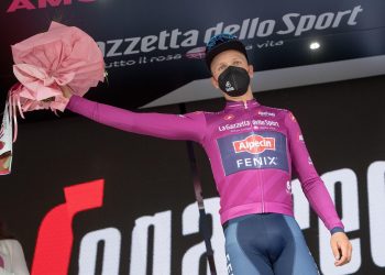 Merlier, agotado, se retira del Giro de Italia