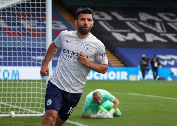 Agüero y Ferrán Torres acercan al City al título