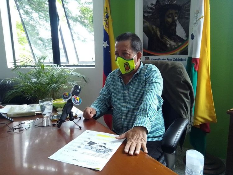 -Hoy el Táchira solicita que se elimine esa medida, porque el estado andino debería tener los mismos derechos que el resto del país--, dijo Delgado.