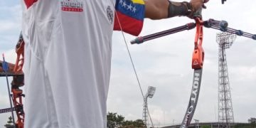 Arquero   Luis  Edgardo  Vivas tiene en la mira un cupo para los Juegos Panamericanos Juveniles