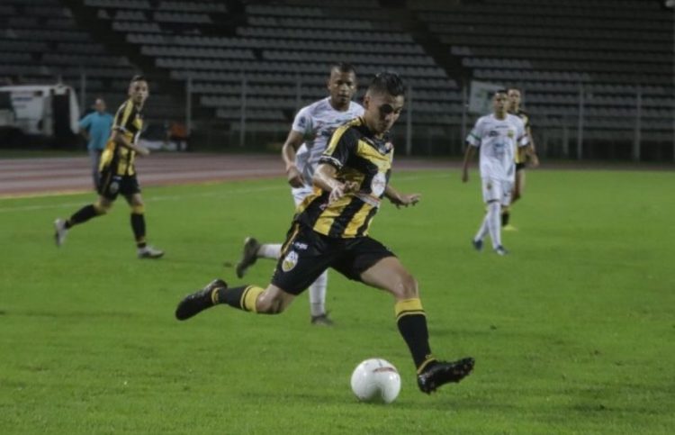 Táchira ganó con goles del panameño Góndola y del joven criollo Yerson Chacón