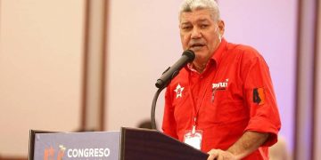 Anuncian aumento de salario mínimo en Venezuela