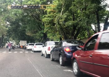 Táchira/ Plan aleatorio de gasolina inició con largas colas