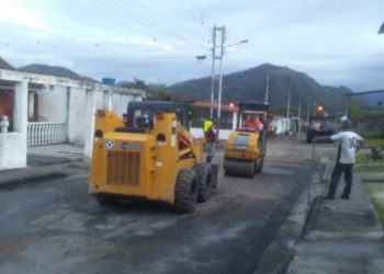 Asfaltado en calles del sector El Rincón de la Vega Municipio Torbes