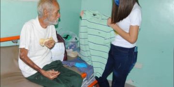 Continúan las ayudas para el abuelito abandonado en el Hospital de Valera