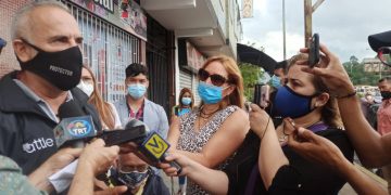 Bernal: «Todo apunta que la apertura de la frontera comenzaría de forma gradual en el ámbito comercial»