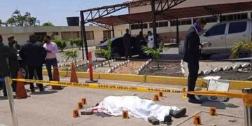 Teniente naval mata a un superior que lo sancionó