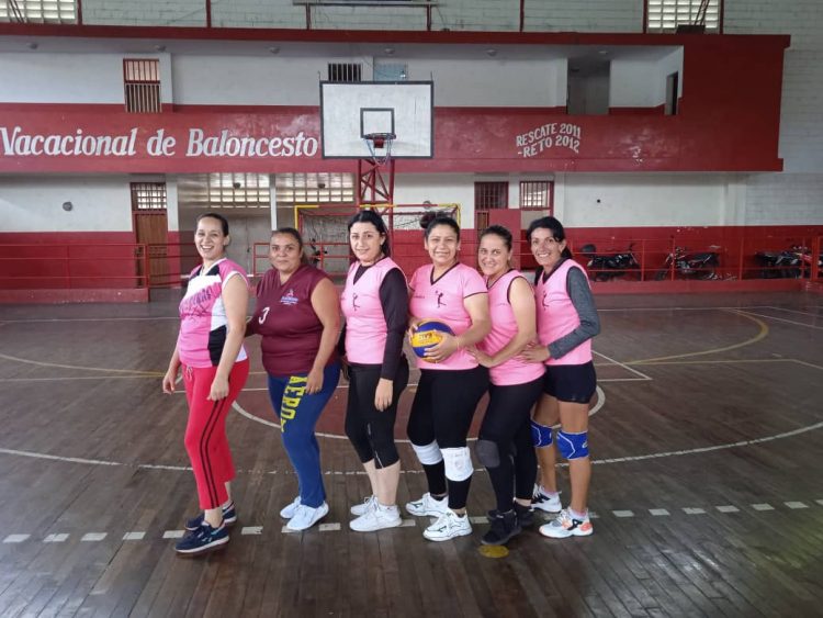 Realizado con éxito amistoso de voleibol en Boconó