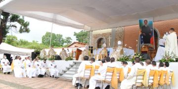 Cardenal Baltazar Porras y Nuncio Apostólico Aldo Giordano visitaron Isnotú