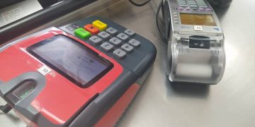 Boconeses afectados por fallas en la Internet