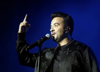 «Vacío», de Fonsi y Rauw Alejandro, regresa al primer puesto de Billboard