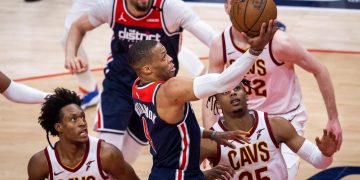 120-105. Ante los Cavaliers, Westbrook logra otro triple-doble y los Wizards se aseguran en los play-in