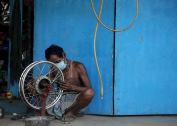 La India supera las 4.000 muertes diarias por coronavirus
