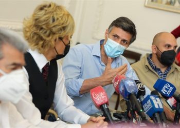 El opositor Leopoldo López aborda la crisis de los migrantes con la alcaldesa de Guayaquil